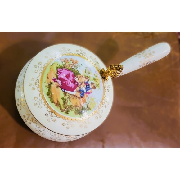 MCM Lefton Porcelain Silent Butler/ Crumb Catcher MINT Courting Couple Gold Trim - Picture 13 of 15